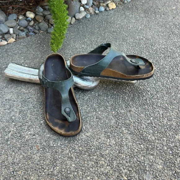 Birkenstock Gizeh Green Oiled Leather Classic Footbed Thong Sandals Size 40 - Picture 11 of 11